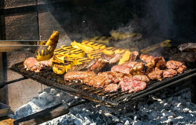 I 45 Migliori Barbecue Per L'estate 2021. Gas, Carbone Ed Elettrico